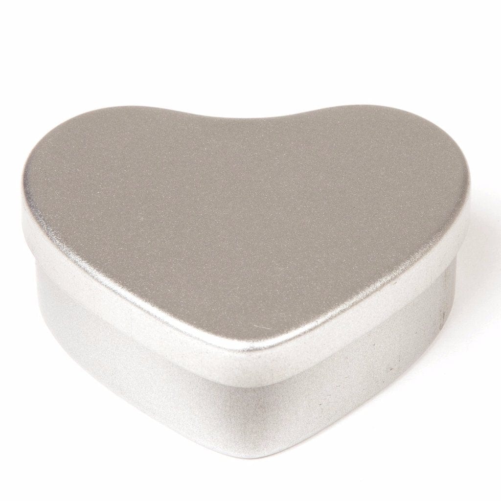 Zilveren hartvormige tinnen doosjes